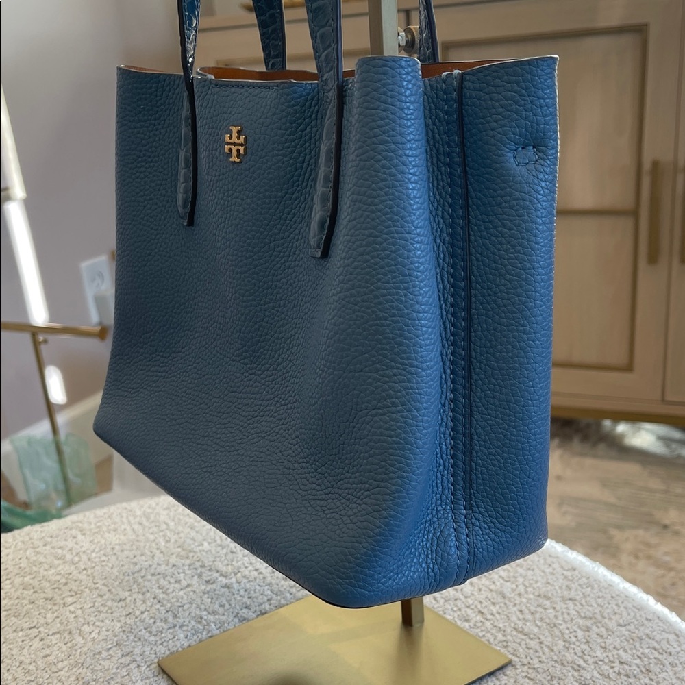 Tory Burch Blake Tote with Crossbody in Blue - Picture 3 of 7